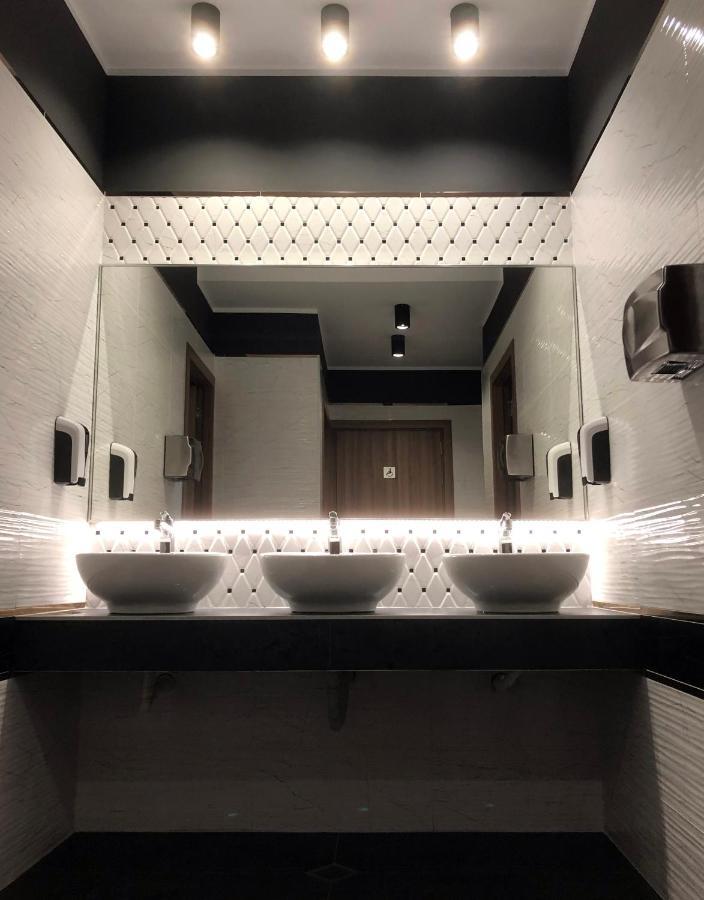 Jitomir Hotel Montana Extérieur photo