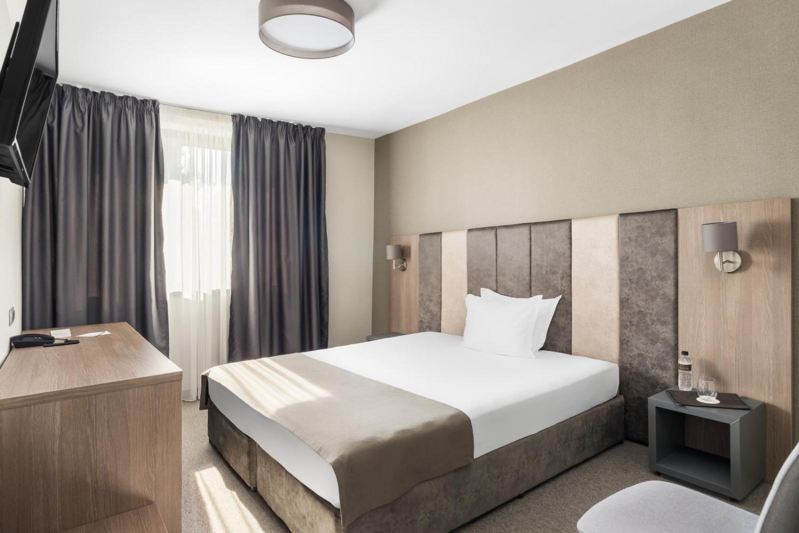 Jitomir Hotel Montana Extérieur photo